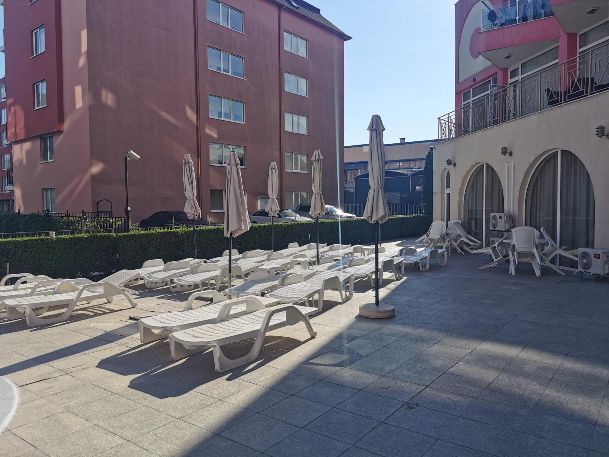 Rose Garden Omax Apartments Sunny Beach Esterno foto