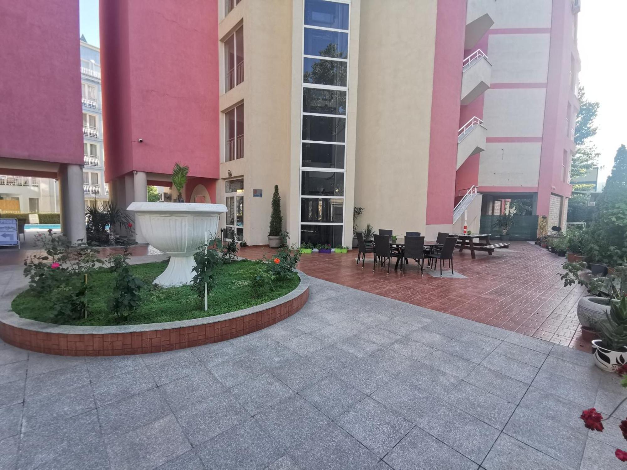 Rose Garden Omax Apartments Sunny Beach Esterno foto