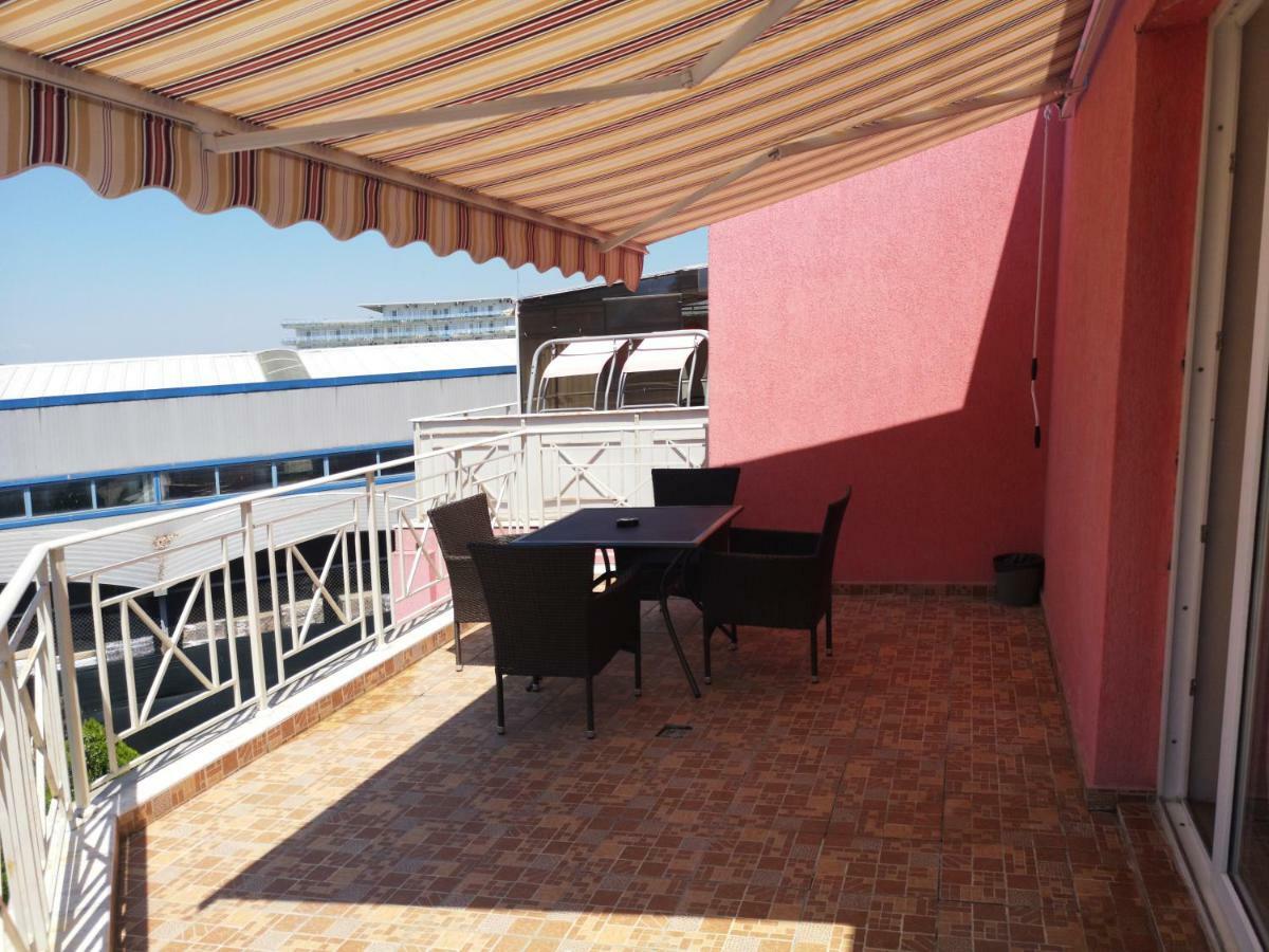 Rose Garden Omax Apartments Sunny Beach Esterno foto